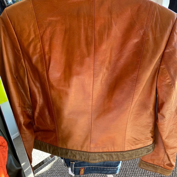 Jacket - Picture 2 of 4